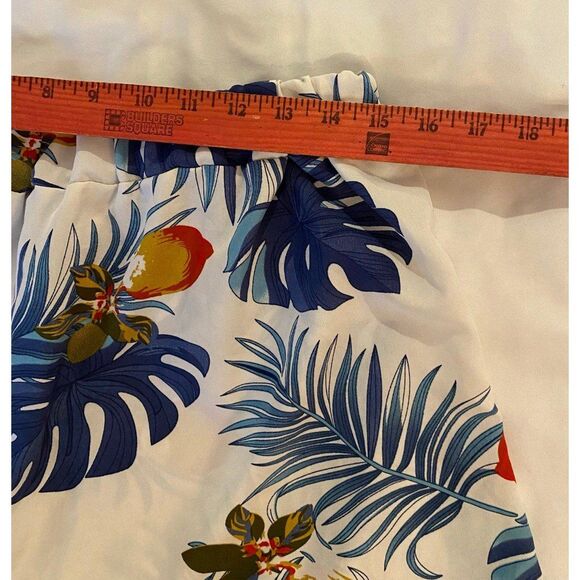 SHEIN Womens Shorts Plus Size XL Silk Like Feel Loose Comfy Hawaiian Print - Picture 9 of 11